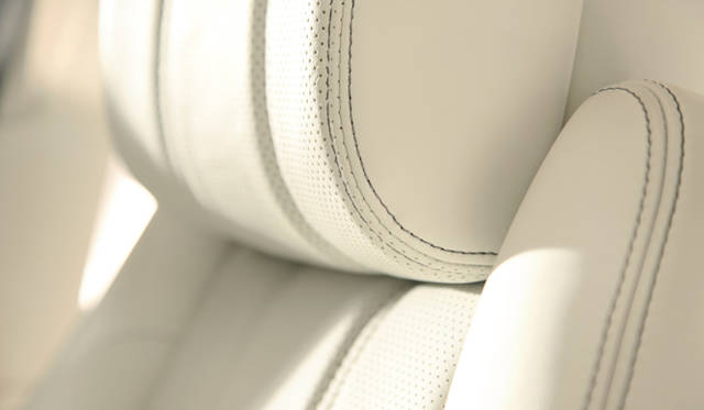 <strong>Range Rover｜レンジローバー</strong>