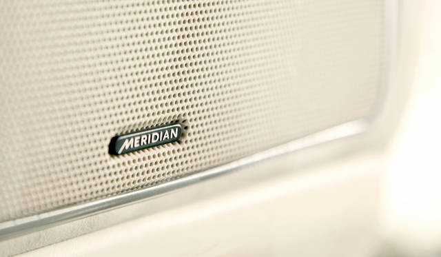 <strong>Range Rover｜レンジローバー</strong>