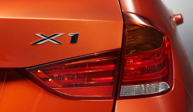 <strong>BMW  X1│ビー・エム・ダブリュー X1</strong>