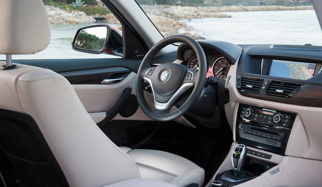 <strong>BMW  X1│ビー・エム・ダブリュー X1</strong>