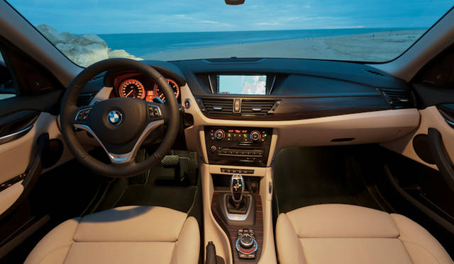 <strong>BMW  X1│ビー・エム・ダブリュー X1</strong>