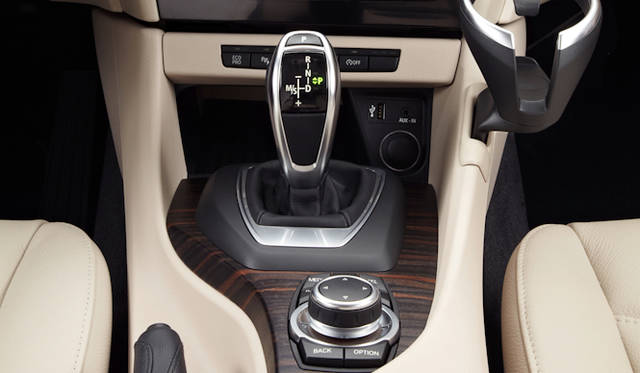 <strong>BMW  X1│ビー・エム・ダブリュー X1</strong>