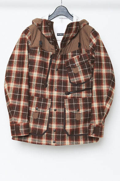 <strong>ESTNATION｜エストネーション</strong>　マウンテンパーカ8万7150円（ホワイトマウンテニアリング／エストネーション）