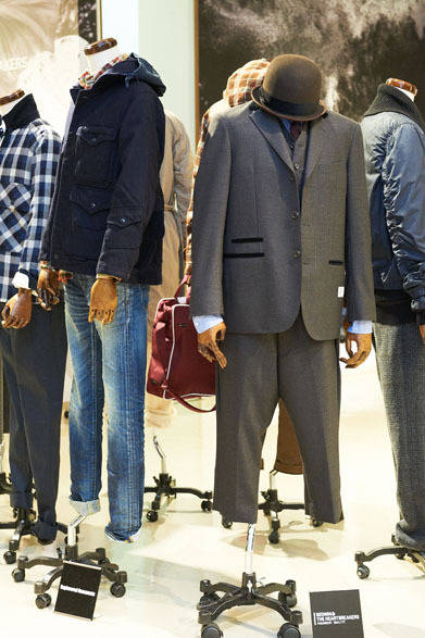 　エストネーション六本木ヒルズ店 「ESTNATION MEN’S AUTUMN FASHION WEEK 2012」ディスプレイ