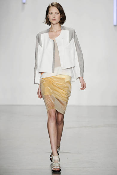 　2013年春夏コレクション