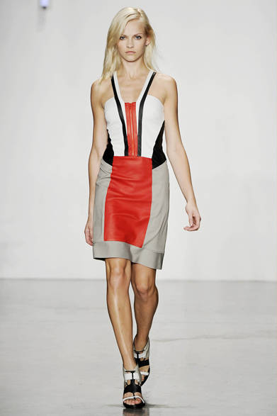 　2013年春夏コレクション