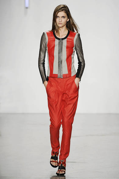 　2013年春夏コレクション