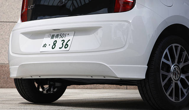 <strong>Volkswagen up!｜フォルクスワーゲン アップ！</strong><br />写真は2ドアのmove up!