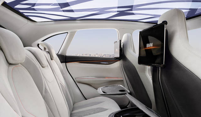 <strong>BMW Concept Active Tourer｜ビー・エム・ダブリュー コンセプト アクティブ ツアラー</strong>