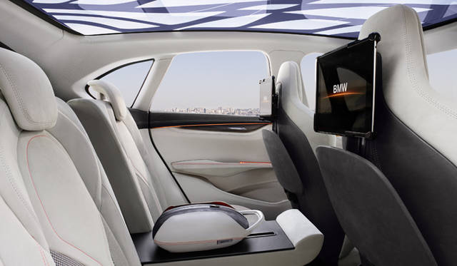 <strong>BMW Concept Active Tourer｜ビー・エム・ダブリュー コンセプト アクティブ ツアラー</strong>