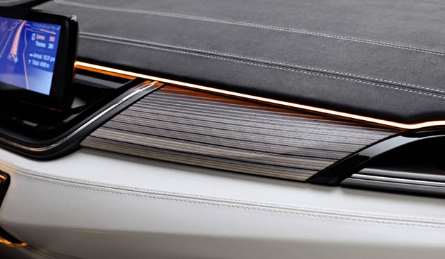 <strong>BMW Concept Active Tourer｜ビー・エム・ダブリュー コンセプト アクティブ ツアラー</strong>