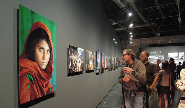 <strong>Leica｜ライカ</strong>　会場に設けられた広大なギャラリー