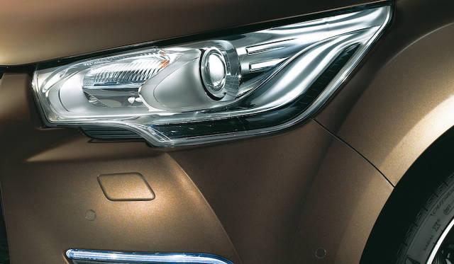 <strong>Citroen DS4｜シトロエンDS4</strong>　（欧州仕様車）