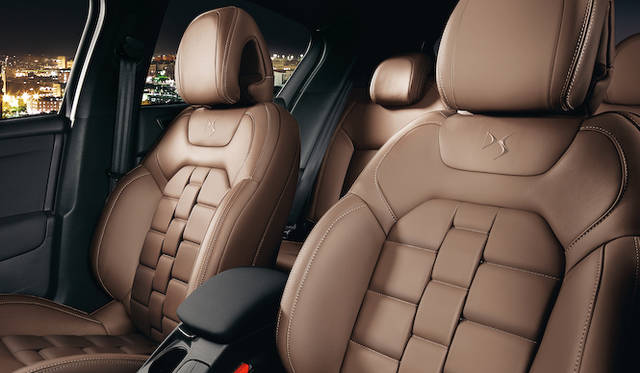 <strong>Citroen DS4｜シトロエンDS4</strong><br />こんかい、あらたにオプション設定されたクラブレザーシート