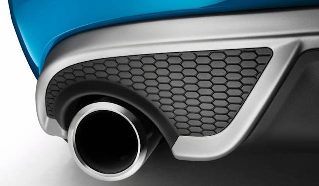 <strong>Volvo V40 R-Design｜ボルボ V40 Rデザイン</strong>