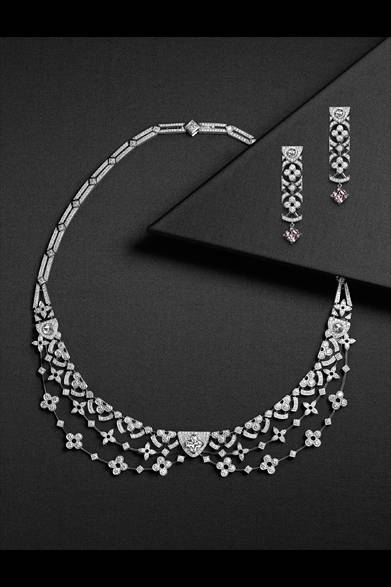 <strong>LOUIS VUITTON｜ルイ・ヴィトン</strong>　「ヴォワイヤージュ ダン ル タン」