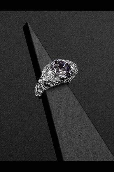 <strong>LOUIS VUITTON｜ルイ・ヴィトン</strong>　「ヴォワイヤージュ ダン ル タン」