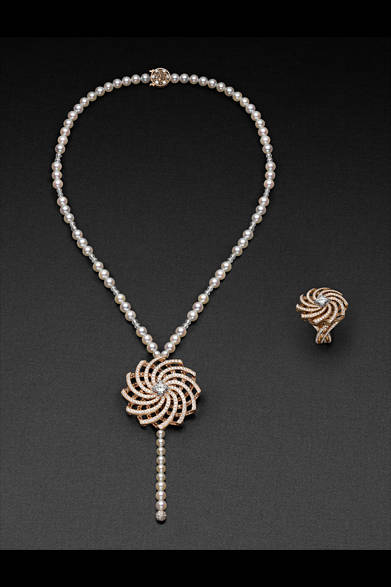 <strong>LOUIS VUITTON｜ルイ・ヴィトン</strong>　「ヴォワイヤージュ ダン ル タン」