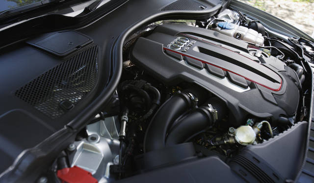 <strong>Audi S6｜アウディ S6</strong><br />4.0リッターV8 TFSIエンジン