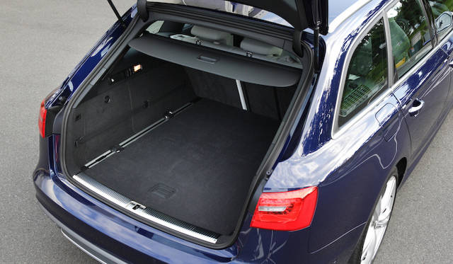 <strong>Audi S6 Avant｜アウディ S6 アバント</strong>