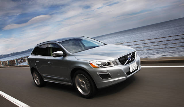 <strong>VOLVO XC60 T5 R-DESIGN｜ボルボ XC60 T5 R デザイン</strong>