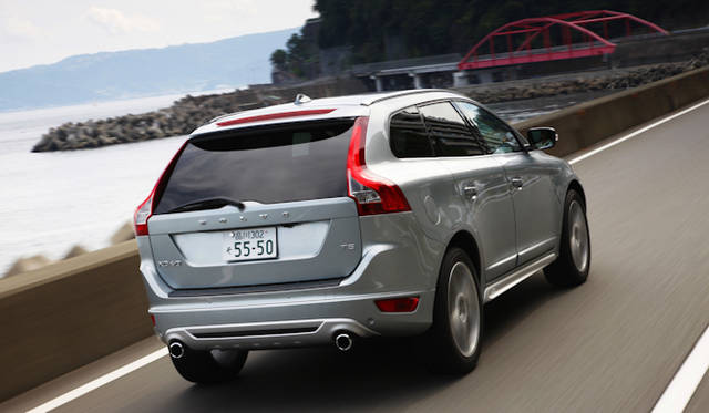 <strong>VOLVO XC60 T5 R-DESIGN｜ボルボ XC60 T5 R デザイン</strong>
