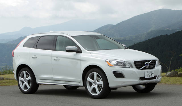 <strong>VOLVO XC60 T5 R-DESIGN｜ボルボ XC60 T5 R デザイン</strong>