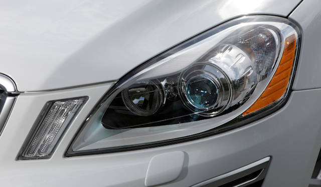 <strong>VOLVO XC60 T5 R-DESIGN｜ボルボ XC60 T5 R デザイン</strong>