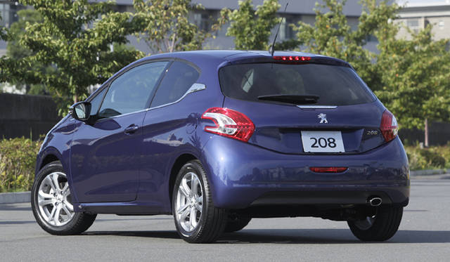 <strong>Peugeot 208｜プジョー 208</strong>