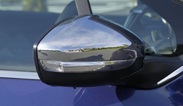 <strong>Peugeot 208｜プジョー 208</strong>