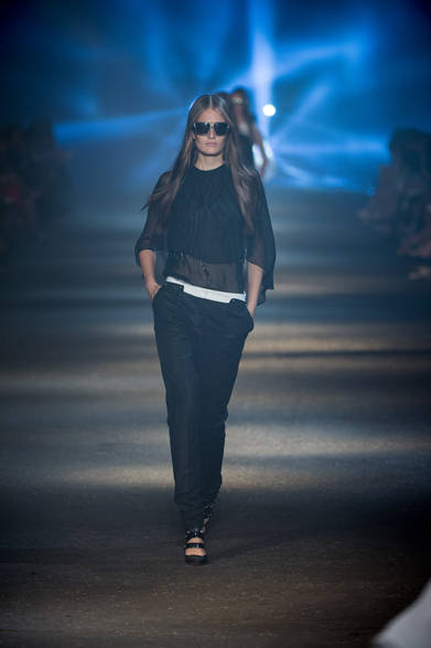 GP_SS13_005  2013年春夏コレクション