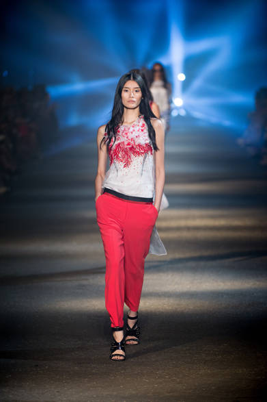 GP_SS13_014  2013年春夏コレクション