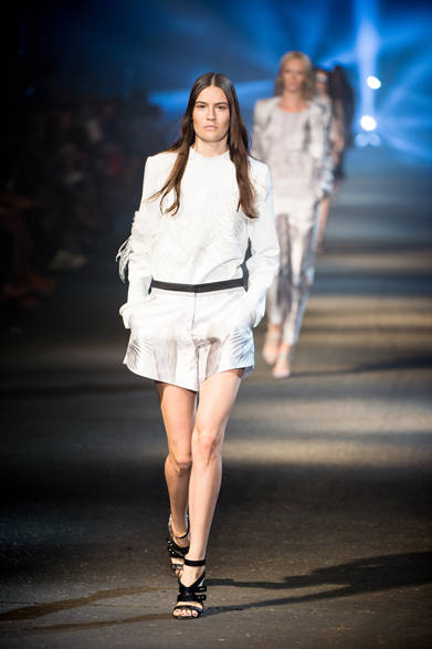 GP_SS13_017  2013年春夏コレクション