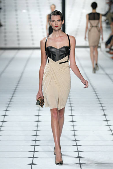 　2013年春夏コレクション