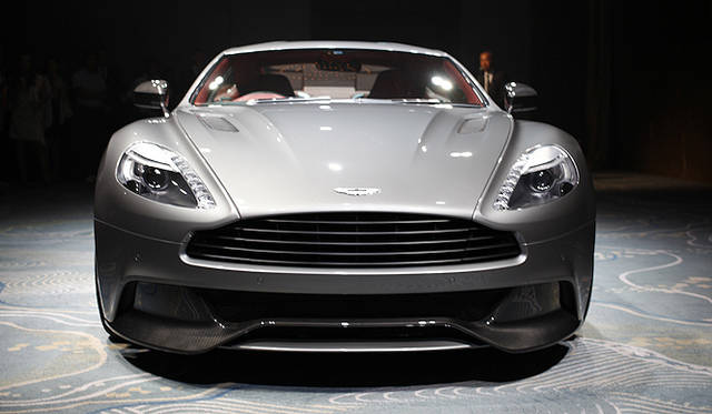 <strong>Aston Martin Vanquish｜アストンマーティン ヴァンキッシュ</strong>