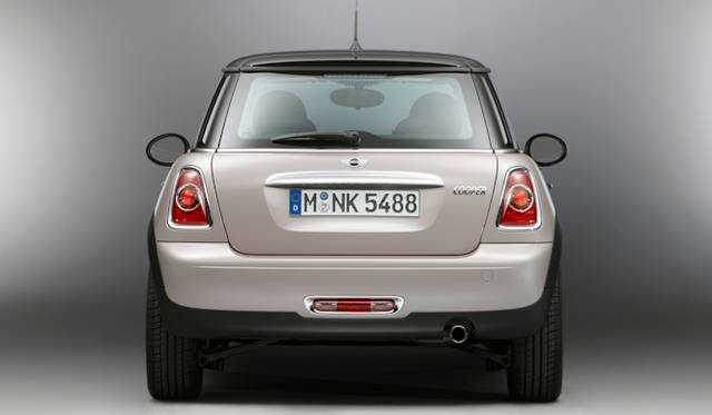 <strong>MINI Cooper Baker Street Package｜ミニ クーパー ベイカー ストリート パッケージ</strong>