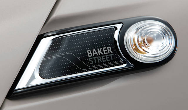 <strong>MINI Cooper Baker Street Package｜ミニ クーパー ベイカー ストリート パッケージ</strong>