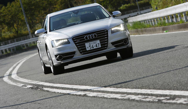 <strong>Audi S8｜アウディ S8</strong>