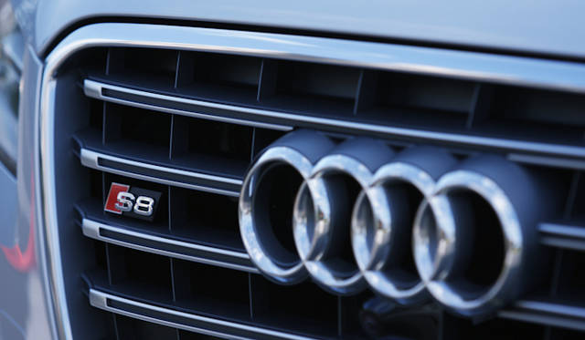 <strong>Audi S8｜アウディ S8</strong>