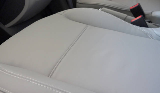 <strong>Renault Lutecia Initiale Paris｜ルノー ルーテシア イニシャル・パリ</strong>