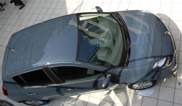 <strong>Renault Lutecia Expression MT｜ルノー ルーテシア エクスプレッション MT</strong>