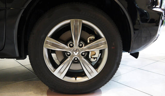 <strong>Renault Koleos BOSE® Edition｜ルノー コレオス BOSE エディション</strong>