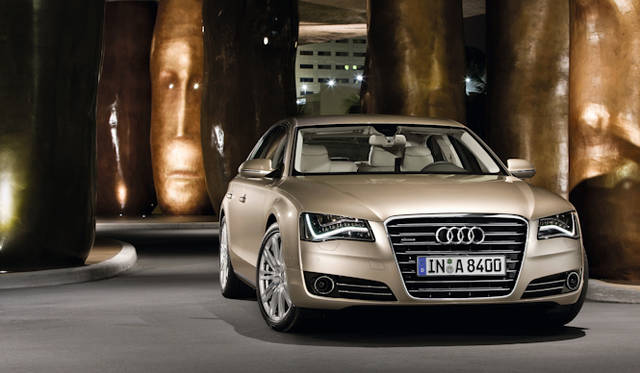 <strong>Audi A8｜アウディ A8　</strong>　