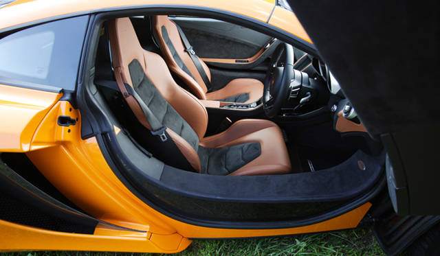 <strong>McLaren MP4-12C｜マクラーレン MP4-12C</strong>