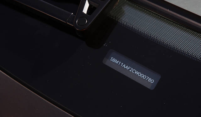 <strong>McLaren MP4-12C｜マクラーレン MP4-12C</strong>