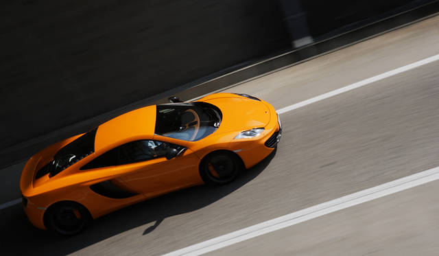 <strong>McLaren MP4-12C｜マクラーレン MP4-12C</strong>