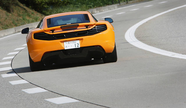 <strong>McLaren MP4-12C｜マクラーレン MP4-12C</strong>