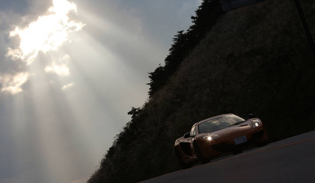 <strong>McLaren MP4-12C｜マクラーレン MP4-12C</strong>