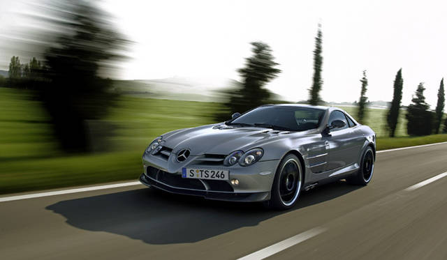 <strong>Mercedes-Benz SLR McLaren｜メルセデス・ベンツ SLR マクラーレン</strong>