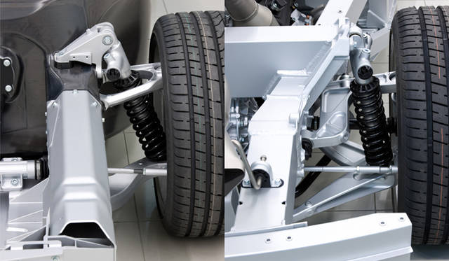 <strong>McLaren MP4-12C｜マクラーレン MP4-12C</strong><br />左がフロント　右がリヤサスペンション